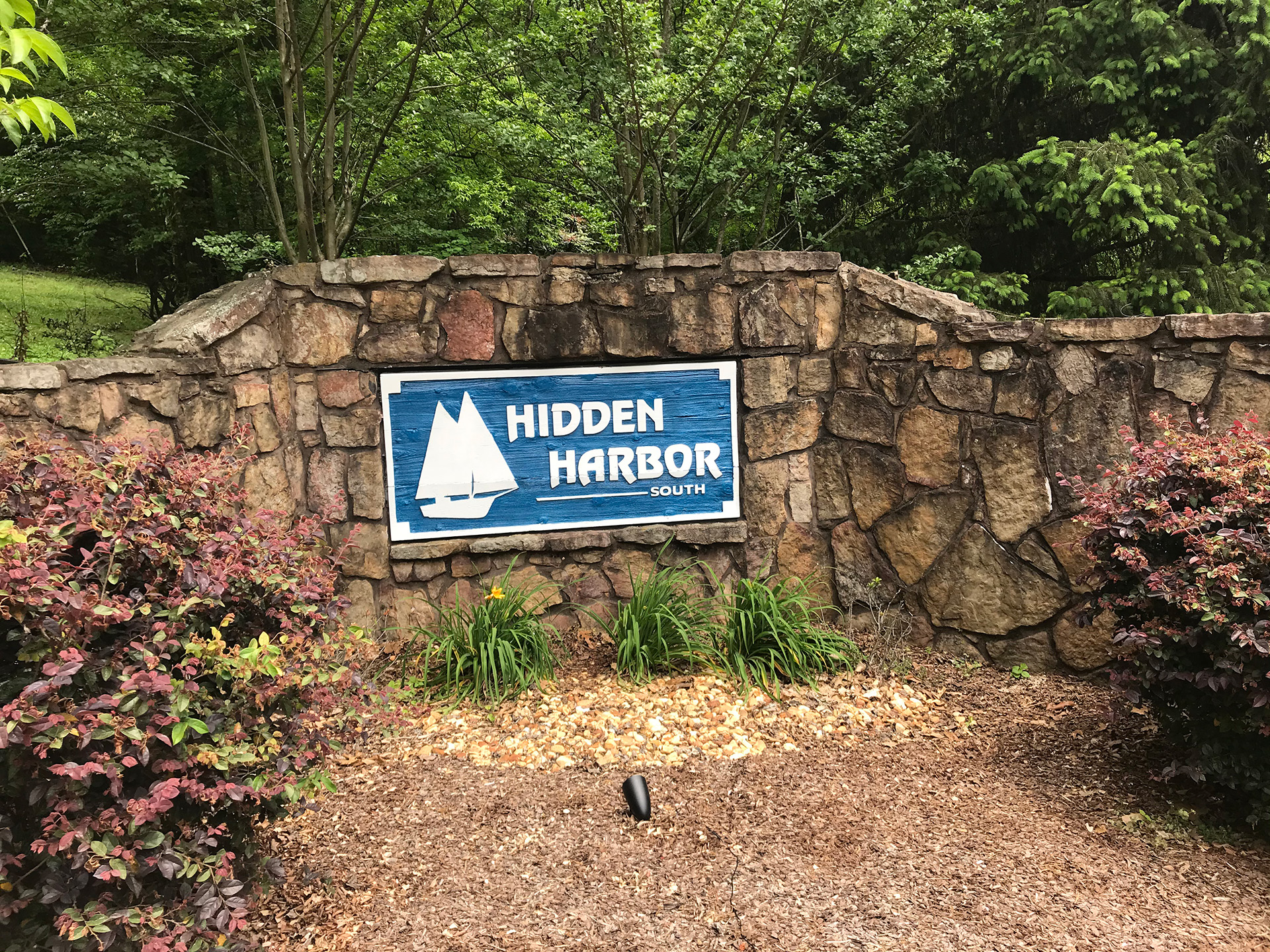 Hidden Harbor Entrance Sign